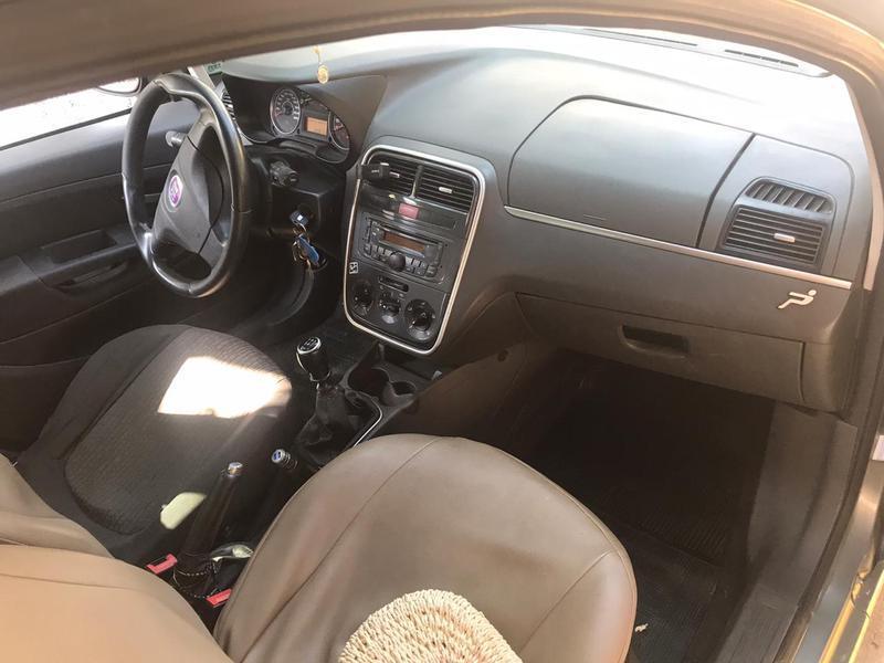 Fiat Punto Essence 1.6 Flex 16v 5p
