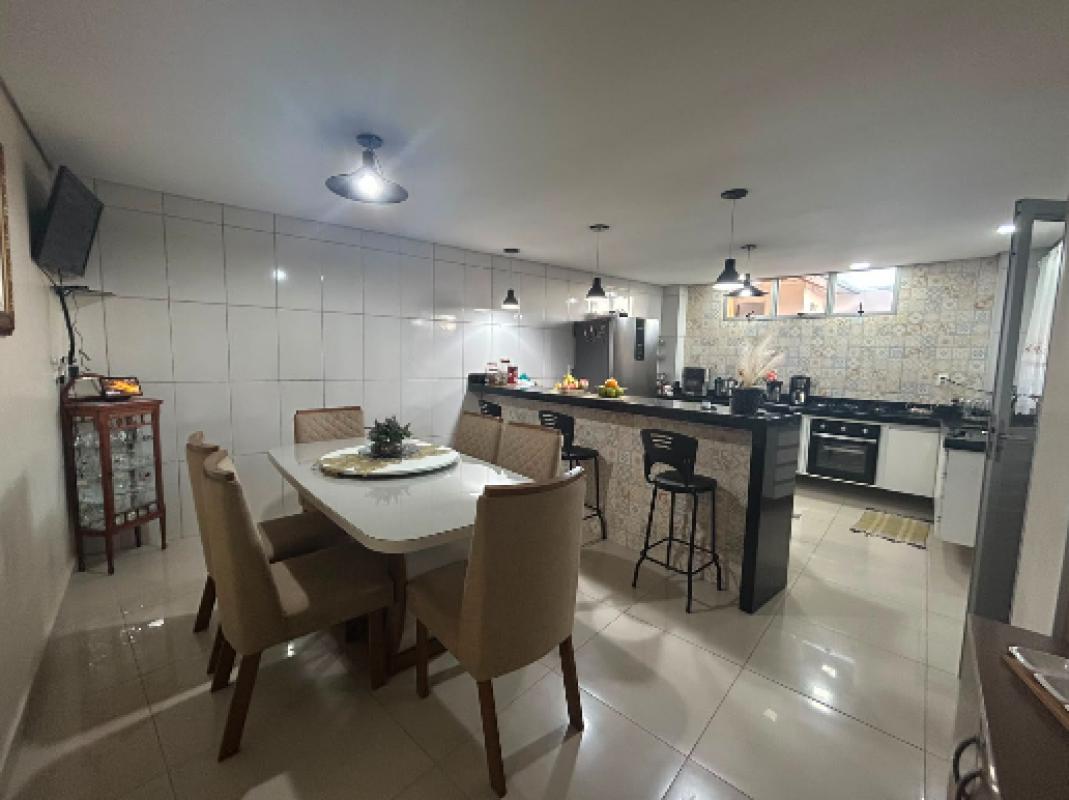 Casa, Grajaú, 4 Quartos, 1 Vaga, 1 Suíte