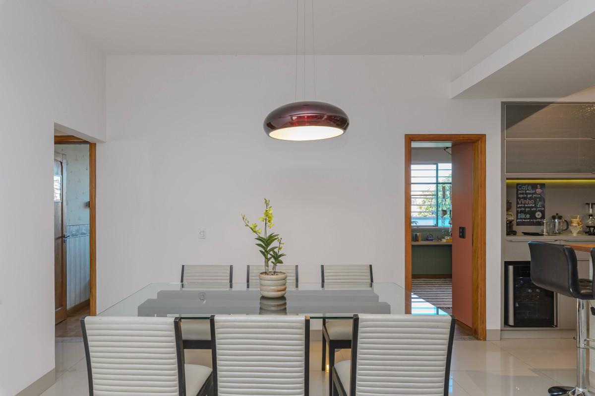 Casa, Padre Eustáquio, 4 Quartos, 0 Vaga, 3 Suítes
