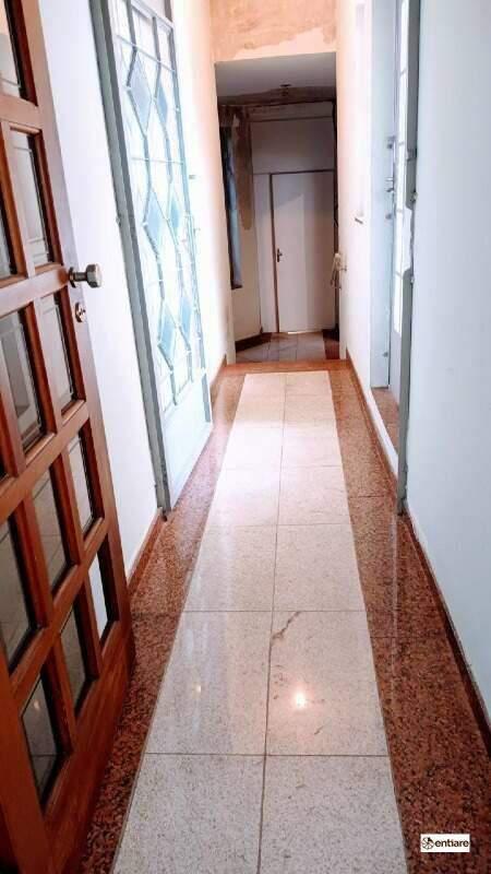 Casa Comercial, Venda Nova, 7 Quartos, 0 Vaga, 1 Suíte