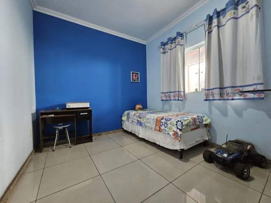 Casa, Santa Branca, 3 Quartos, 2 Vagas, 1 Suíte