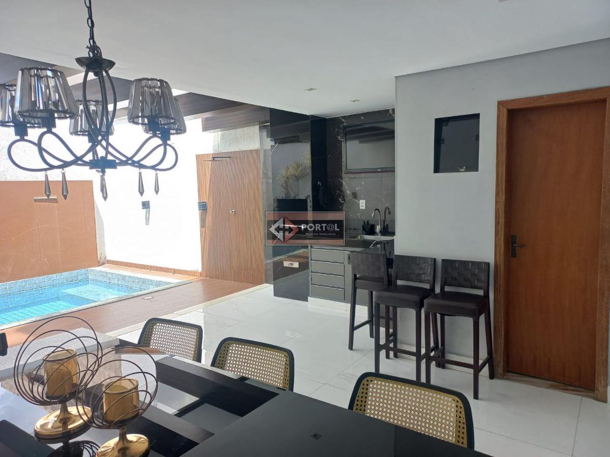 Casa, Vila Clóris, 3 Quartos, 2 Vagas, 2 Suítes