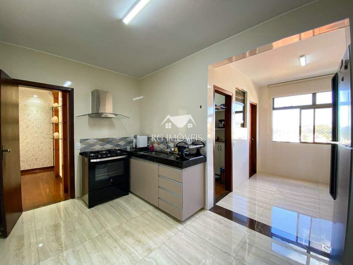 Cobertura, Barreiro, 3 Quartos, 3 Vagas, 1 Suíte