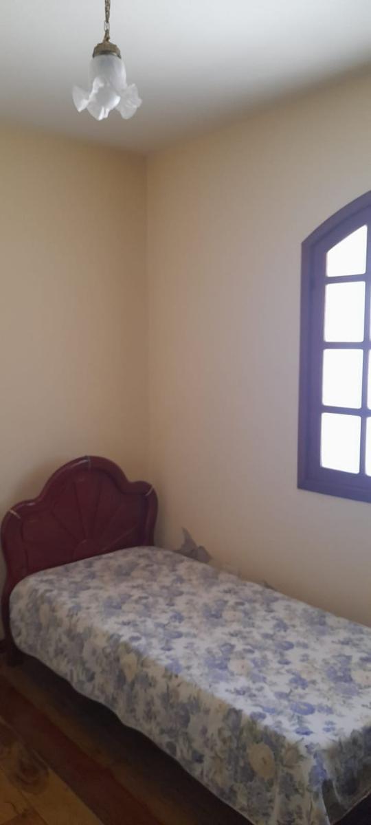 Casa, Arvoredo, 3 Quartos, 6 Vagas, 1 Suíte