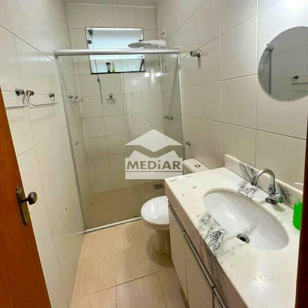 Casa Comercial, Dona Clara, 3 Quartos, 2 Vagas, 1 Suíte