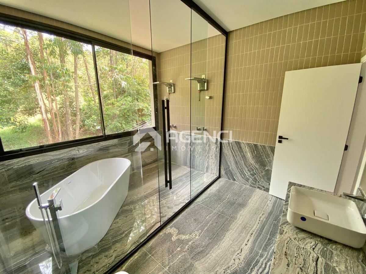 Casa, Alphaville - Lagoa dos Ingleses, 4 Quartos, 0 Vaga, 4 Suítes