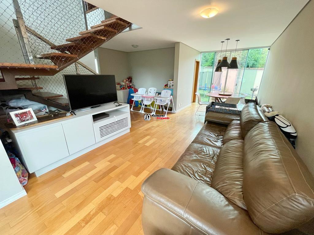 Casa, Trevo, 3 Quartos, 4 Vagas, 1 Suíte