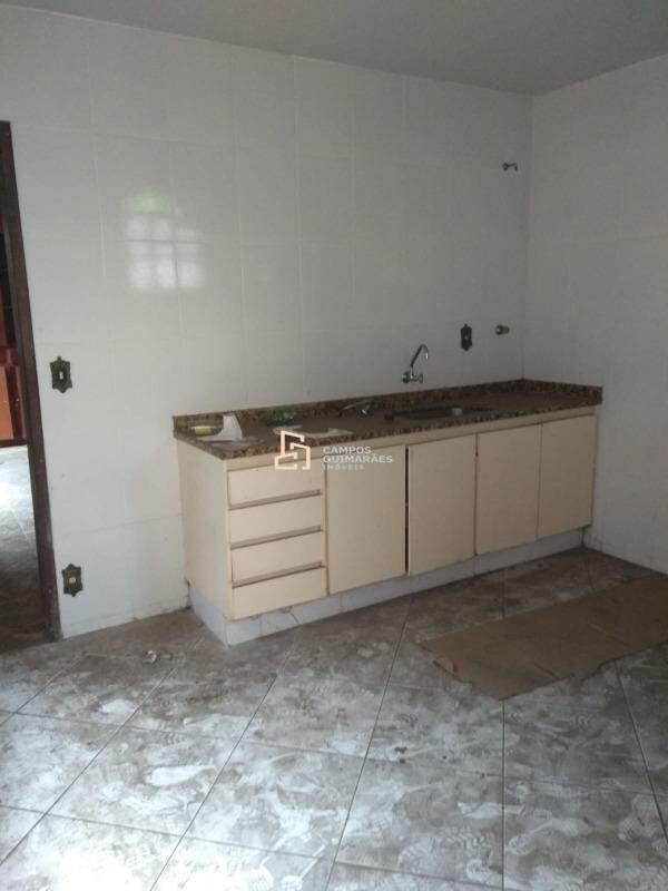Casa, Barreiro, 4 Quartos, 2 Vagas, 1 Suíte