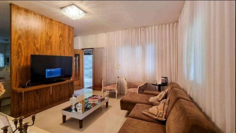 Casa, Retiro do Chalé, 5 Quartos, 4 Vagas, 2 Suítes