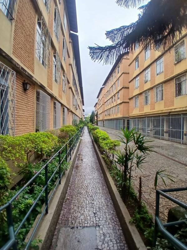 Apartamento, Carlos Prates, 2 Quartos, 1 Vaga