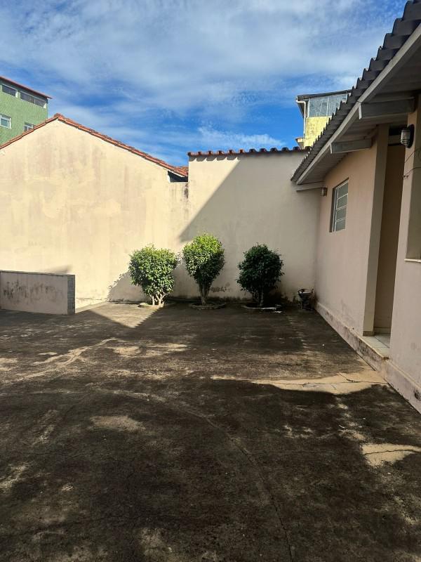 Casa, Centro, 5 Quartos, 1 Vaga, 1 Suíte