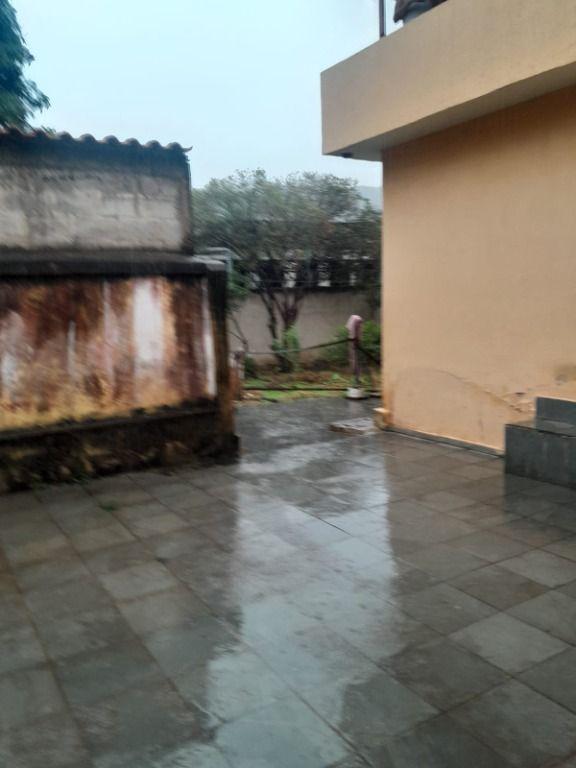 Casa, Padre Chiquinho, 4 Quartos, 5 Vagas