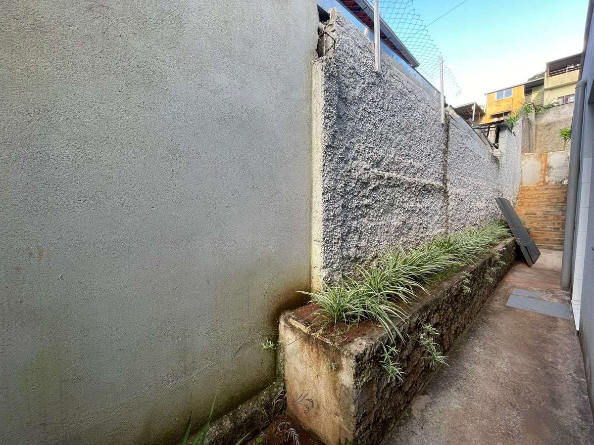 Casa, Santa Efigênia, 3 Quartos, 2 Vagas, 1 Suíte