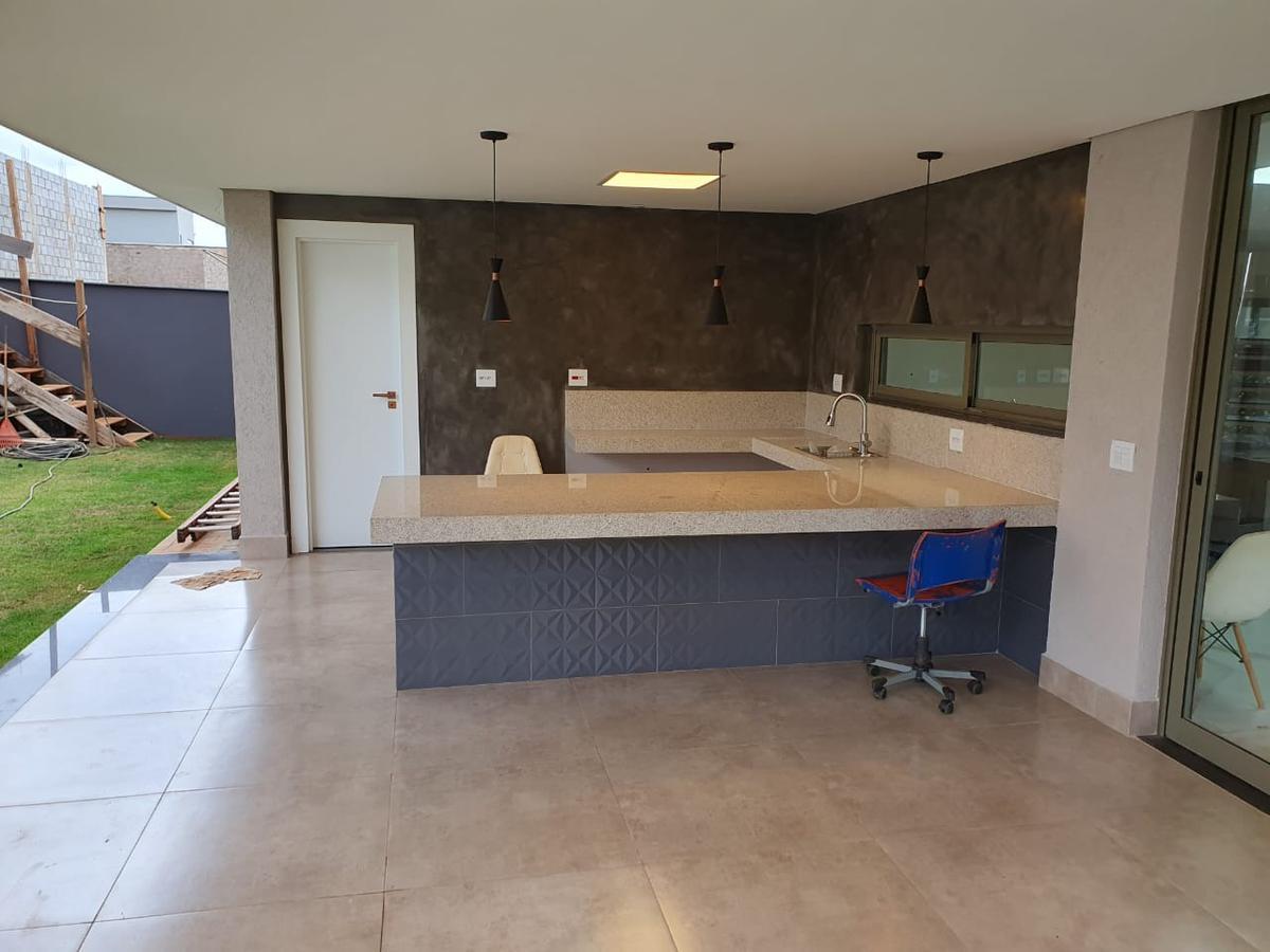 Casa, Alphaville - Lagoa dos Ingleses, 5 Quartos, 4 Vagas, 1 Suíte