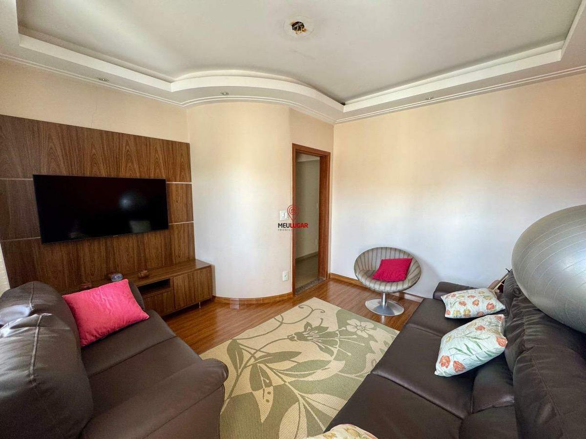 Casa, Diamante, 4 Quartos, 2 Vagas, 1 Suíte