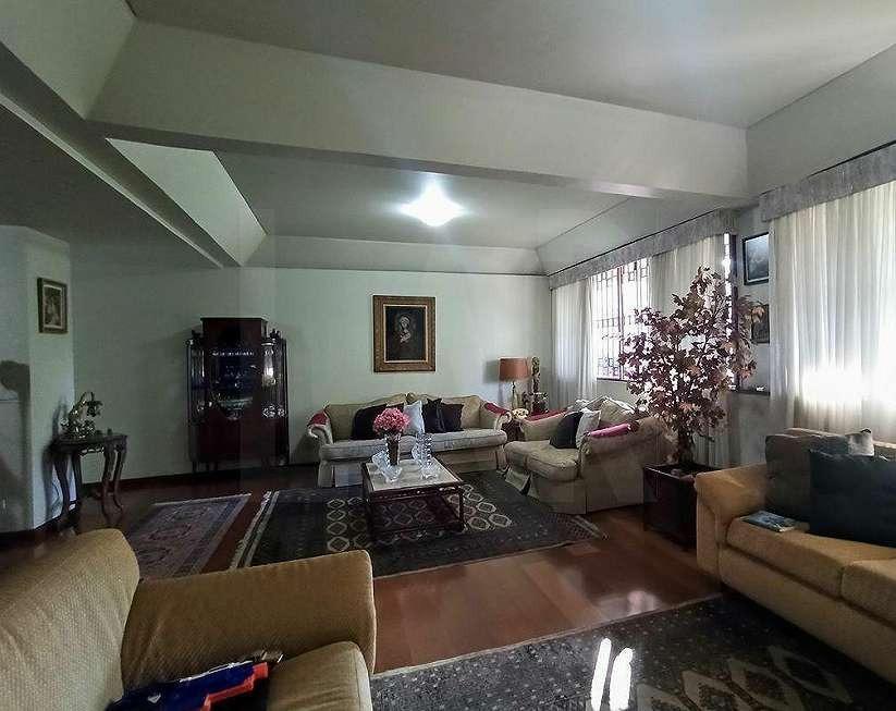 Casa, Santa Lúcia, 4 Quartos, 6 Vagas, 2 Suítes