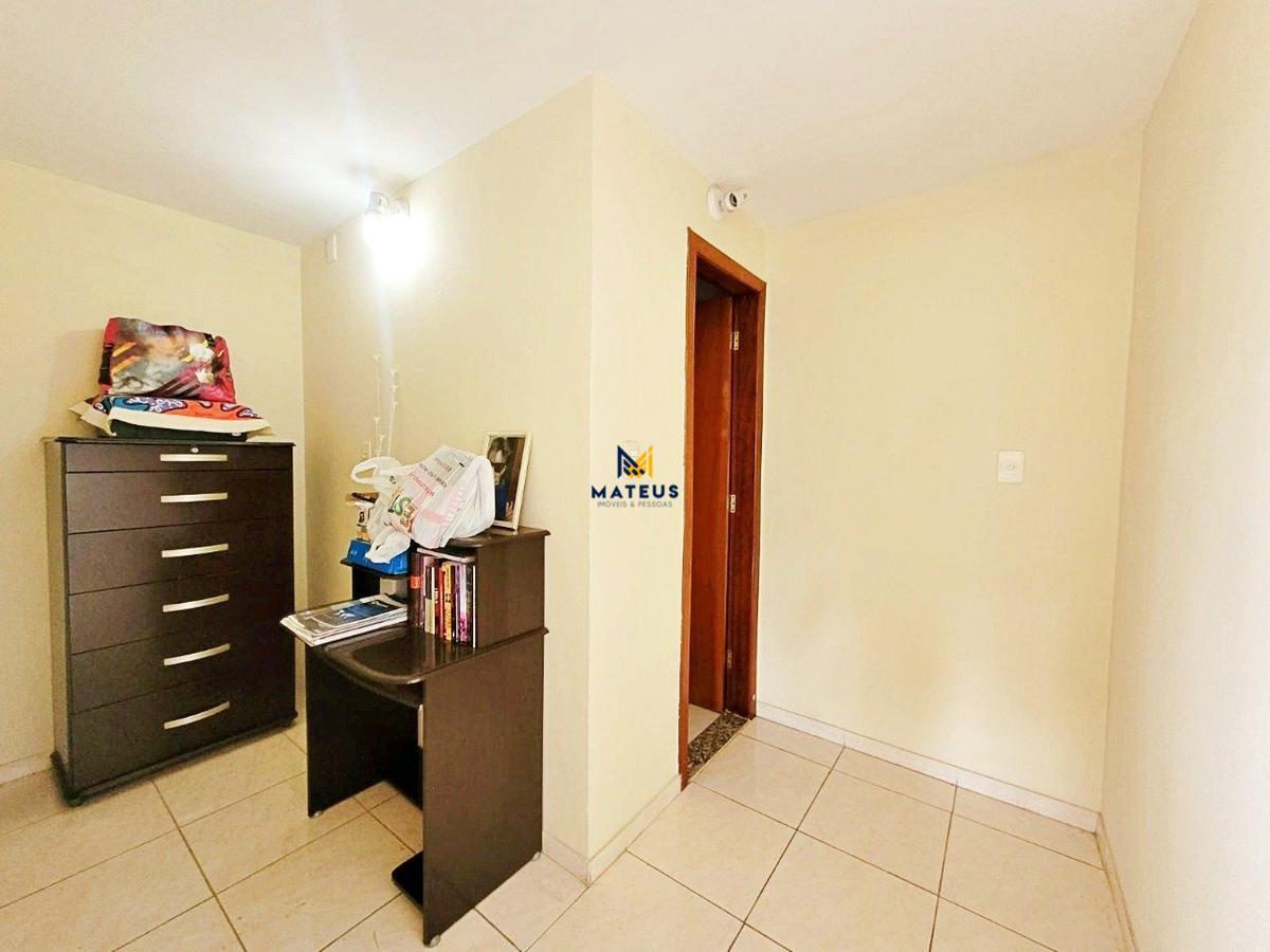 Cobertura, Santa Cruz, 4 Quartos, 2 Vagas, 1 Suíte