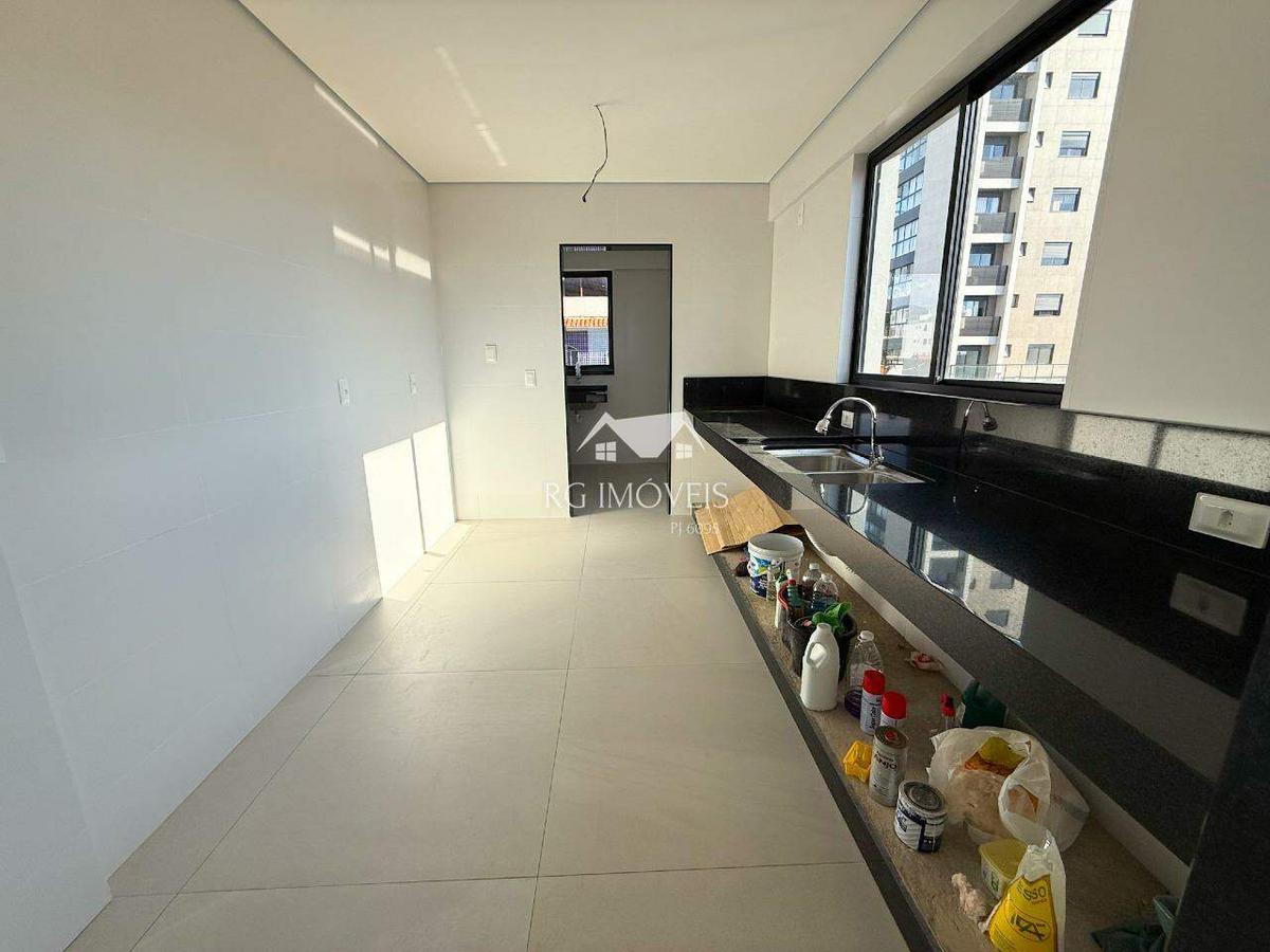 Apartamento, Barreiro, 3 Quartos, 3 Vagas, 3 Suítes