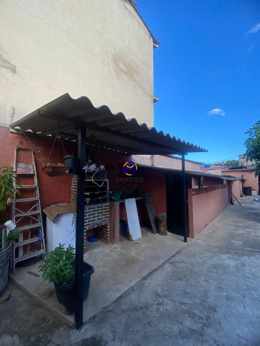 Casa, Baronesa (são Benedito), 6 Quartos, 0 Vaga, 1 Suíte