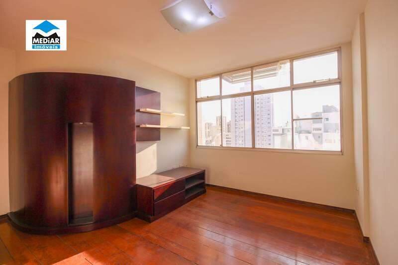 Apartamento, Funcionários, 4 Quartos, 2 Vagas, 1 Suíte