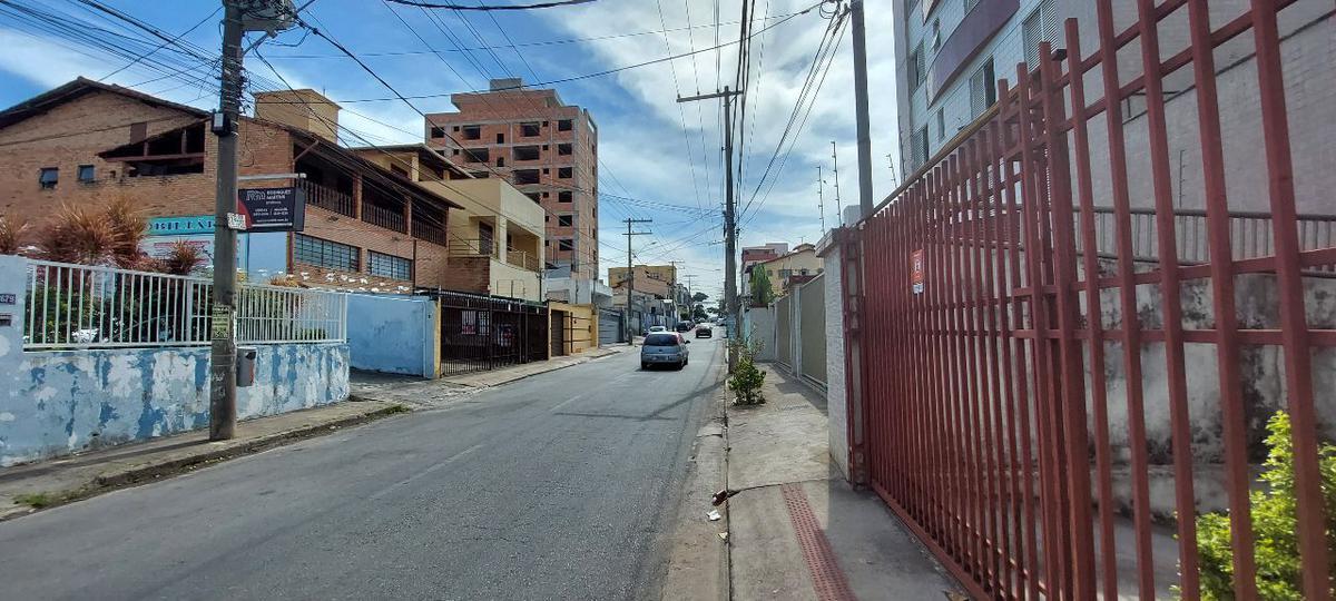 Lote, Padre Eustáquio, 0 Quarto, 25 Vagas