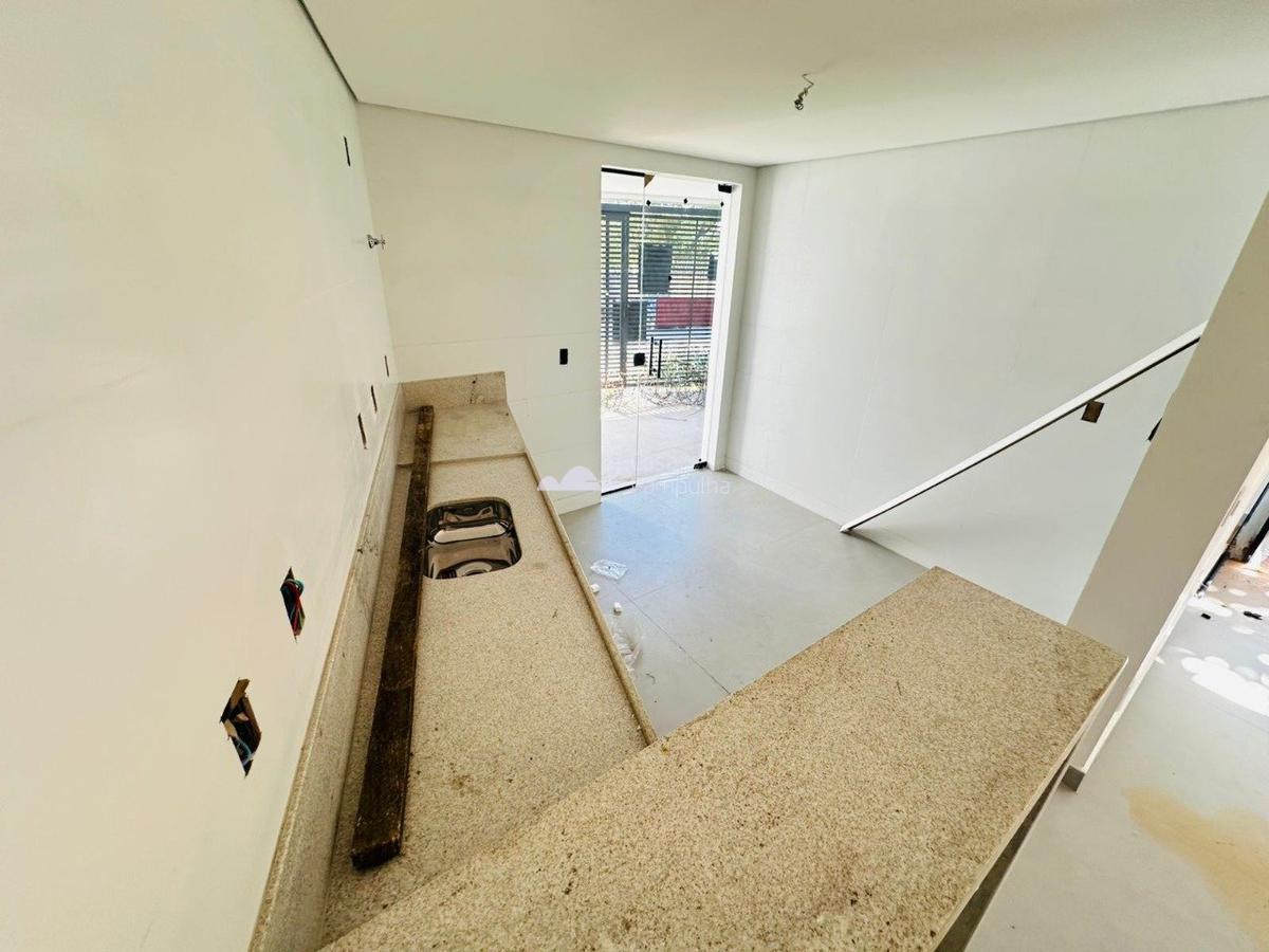 Casa, Planalto, 3 Quartos, 3 Vagas, 1 Suíte