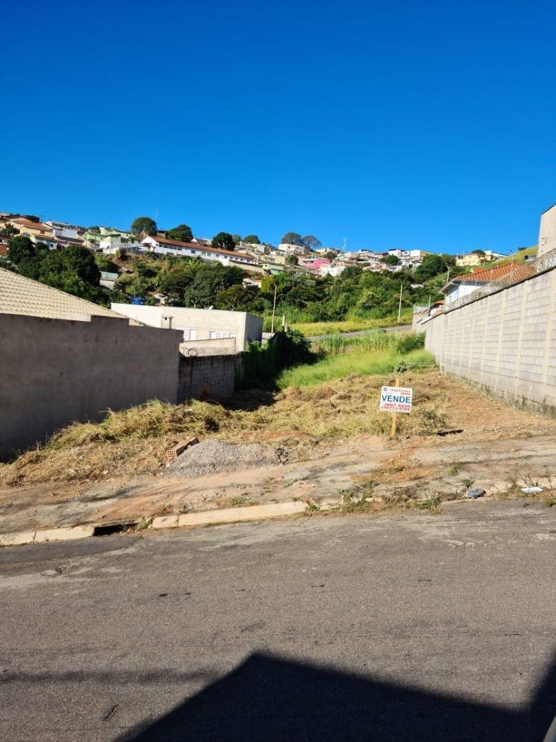 Lote, Vila Verde, 0 Quarto, 0 Vaga