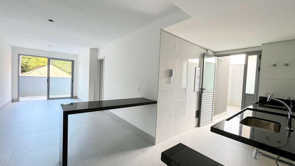 Apartamento, Sagrada Família, 3 Quartos, 2 Vagas, 1 Suíte