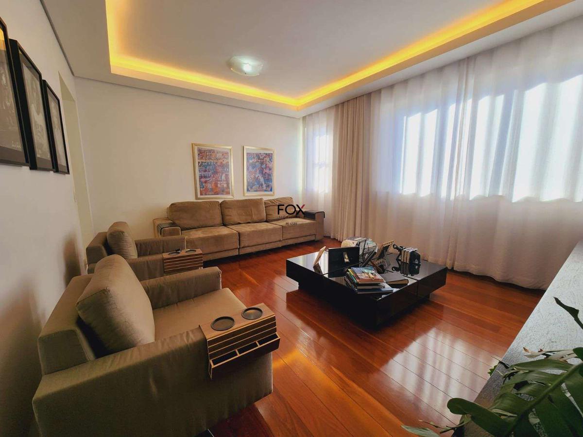 Apartamento, Funcionários, 4 Quartos, 2 Vagas, 1 Suíte