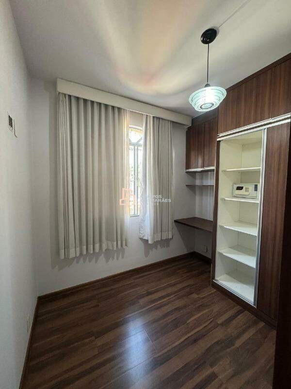 Apartamento, Barreiro, 3 Quartos, 2 Vagas, 1 Suíte