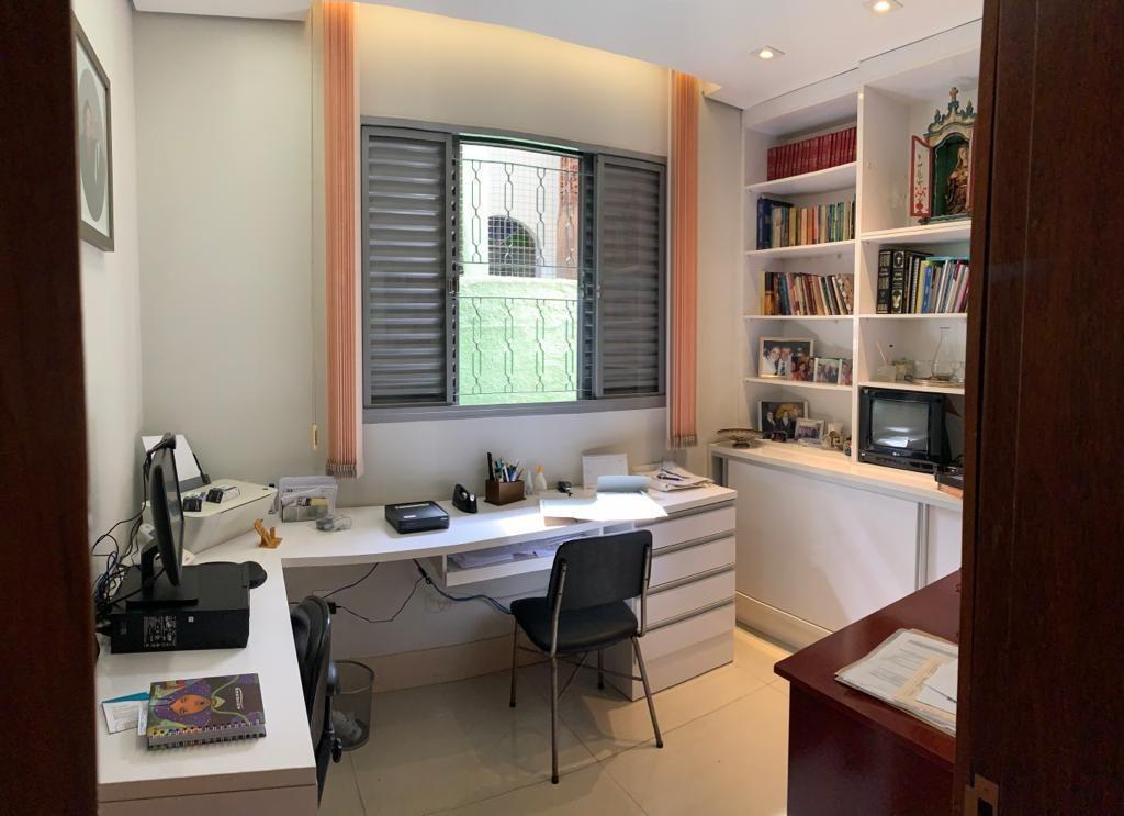 Casa, Ipê, 5 Quartos, 6 Vagas, 1 Suíte