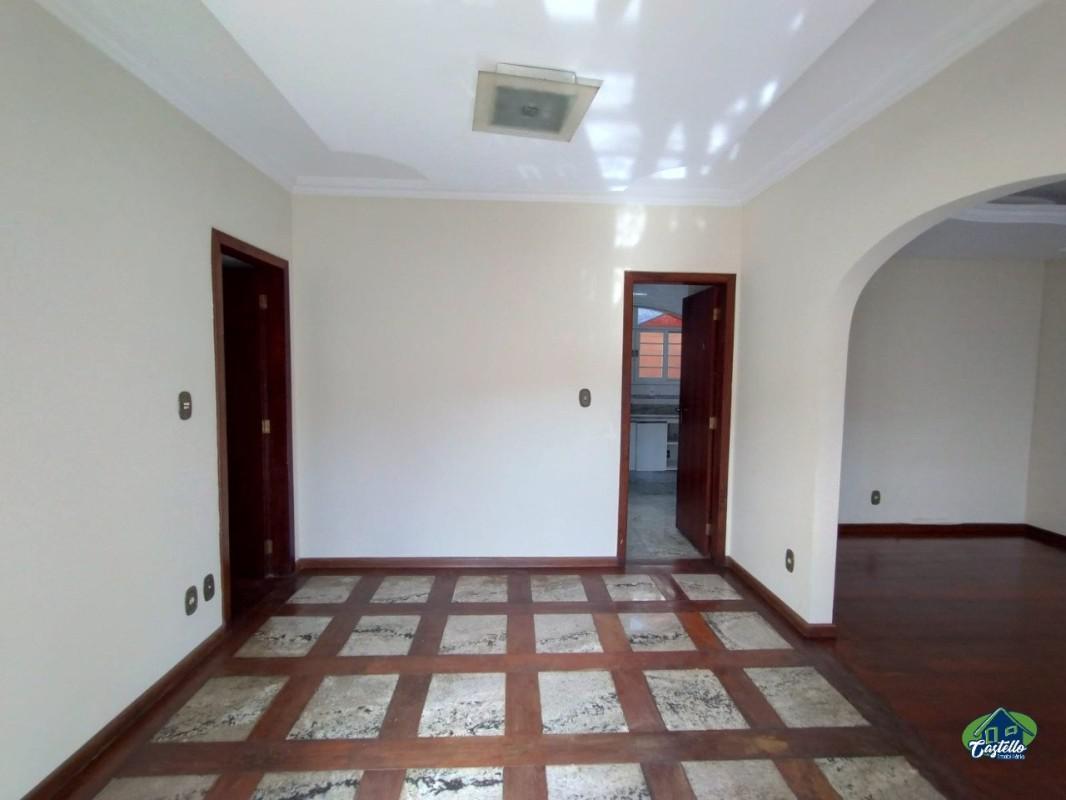 Casa, Cachoeirinha, 3 Quartos, 2 Vagas, 1 Suíte