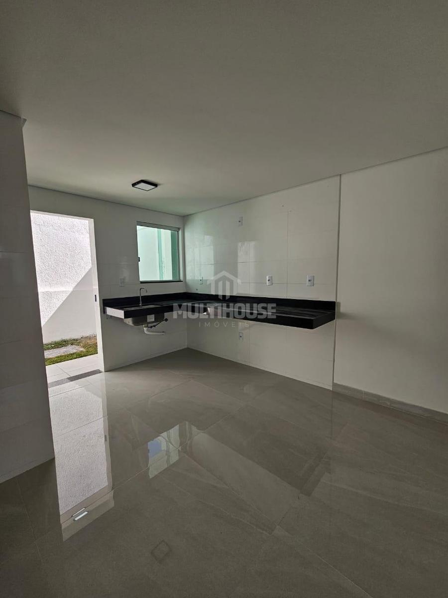 Casa, Jardim Leblon, 2 Quartos, 2 Vagas, 1 Suíte