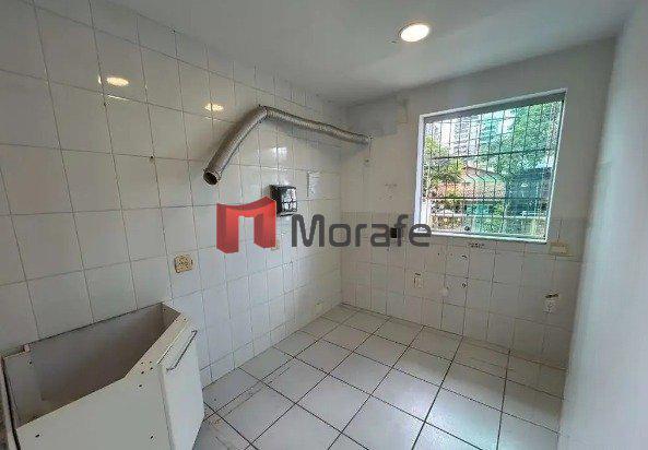 Galpão, São José, 0 Quarto, 4 Vagas