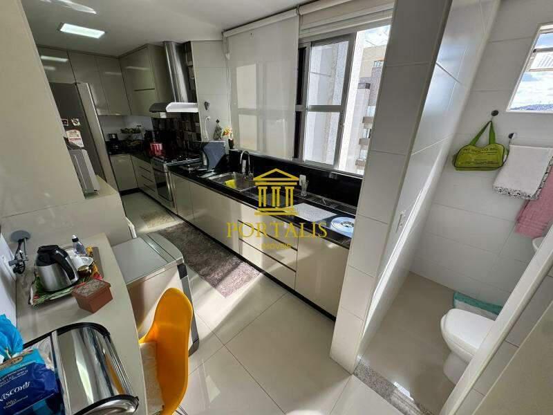 Apartamento, Silveira, 3 Quartos, 2 Vagas, 1 Suíte