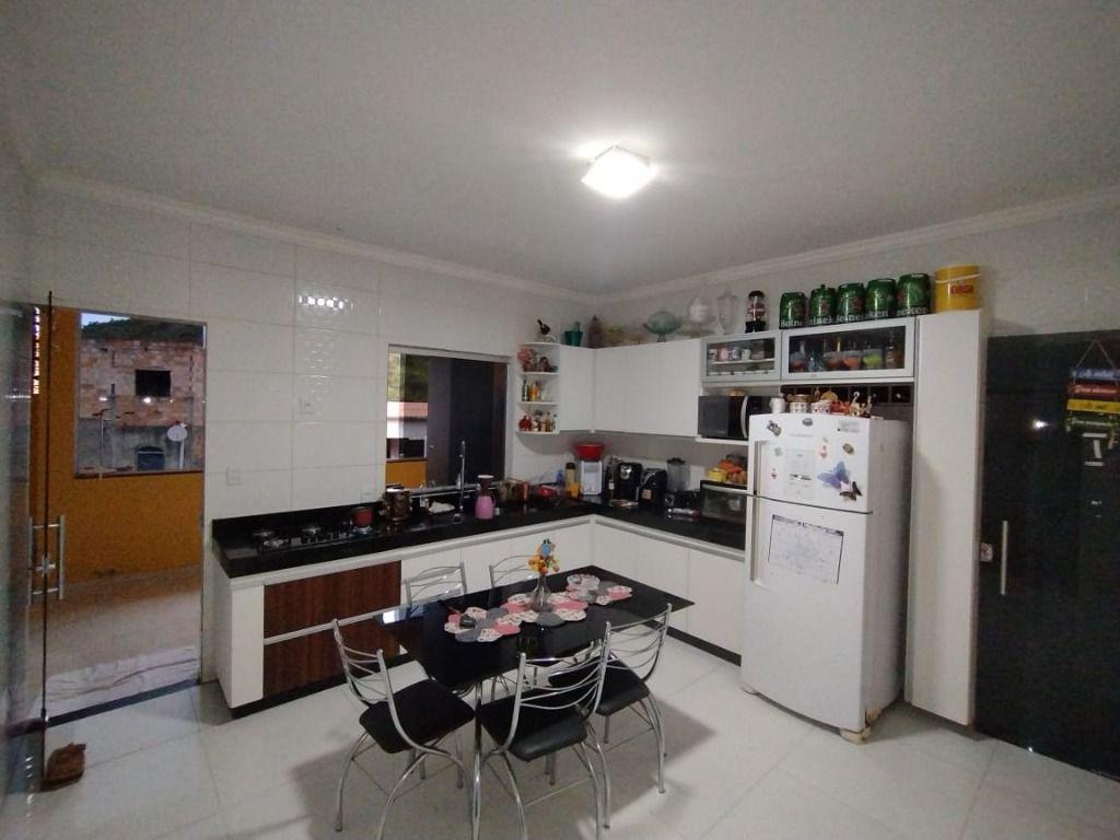 Casa, Mangueiras, 3 Quartos, 4 Vagas, 1 Suíte