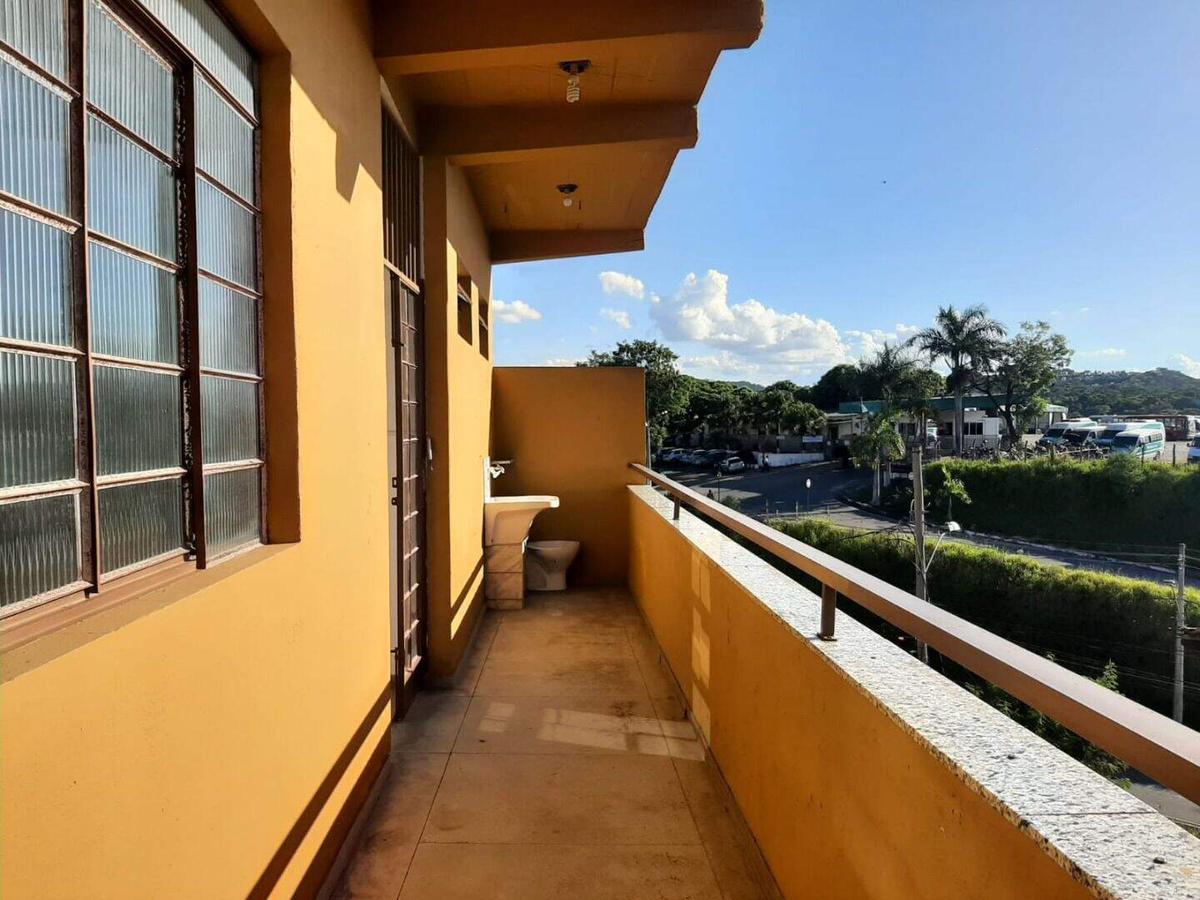 Sala, Nossa Senhora das Graças, 0 Quarto, 4 Vagas