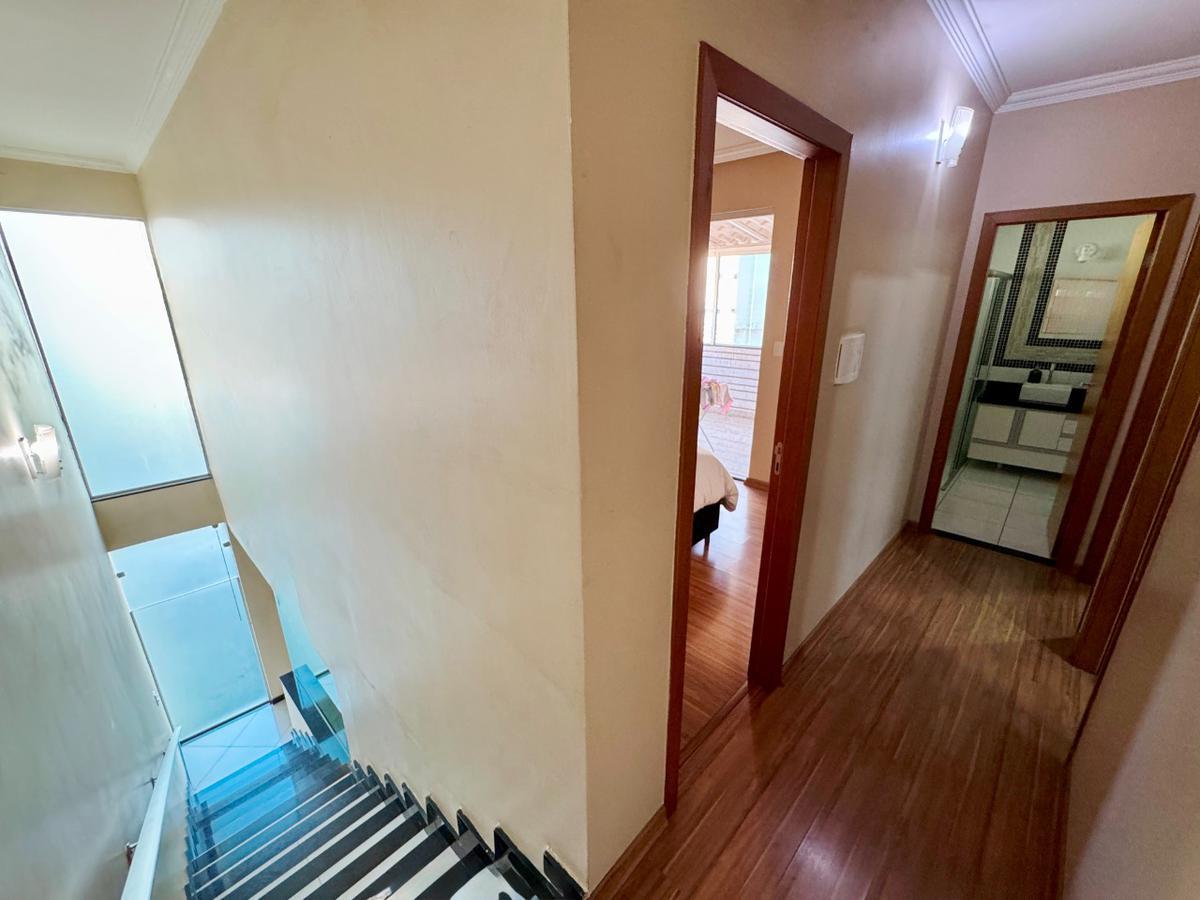 Casa, Ana Lúcia, 3 Quartos, 3 Vagas, 1 Suíte