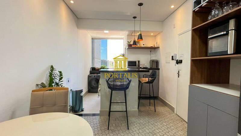 Apartamento, Centro, 3 Quartos, 0 Vaga, 1 Suíte