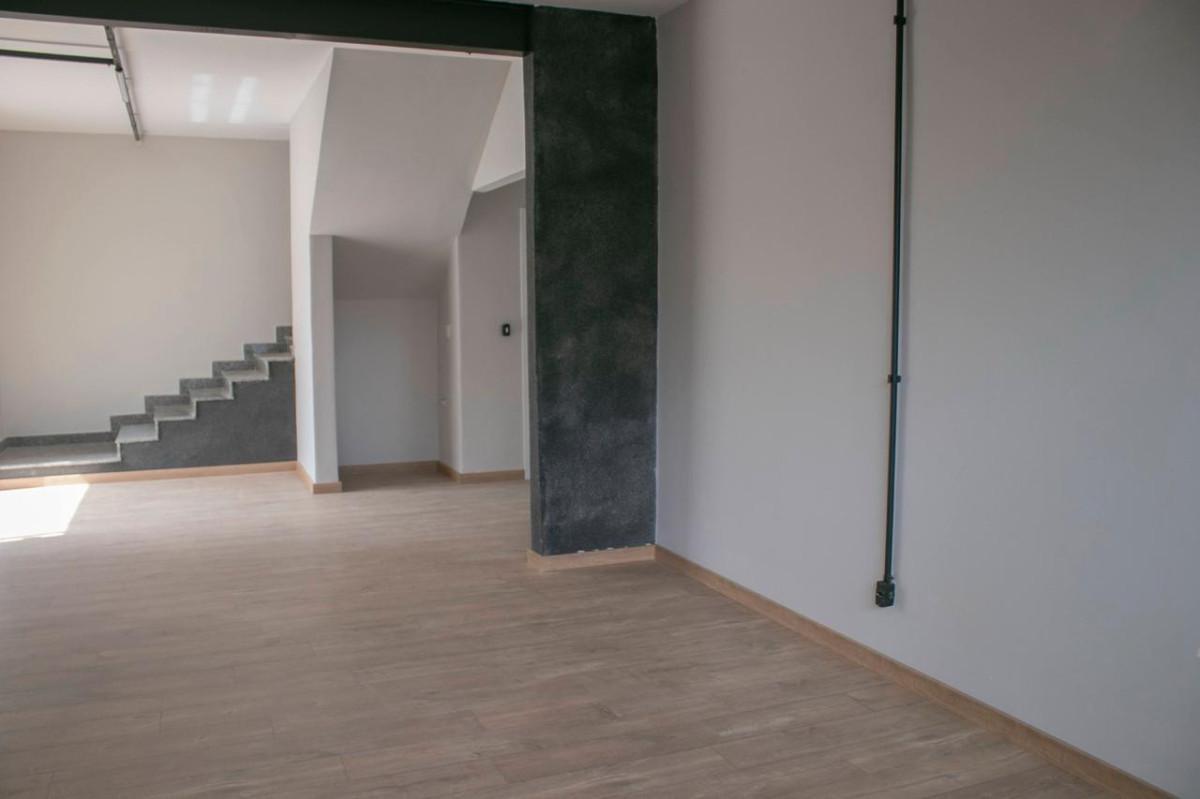 Casa Comercial, Colégio Batista, 5 Quartos, 3 Vagas