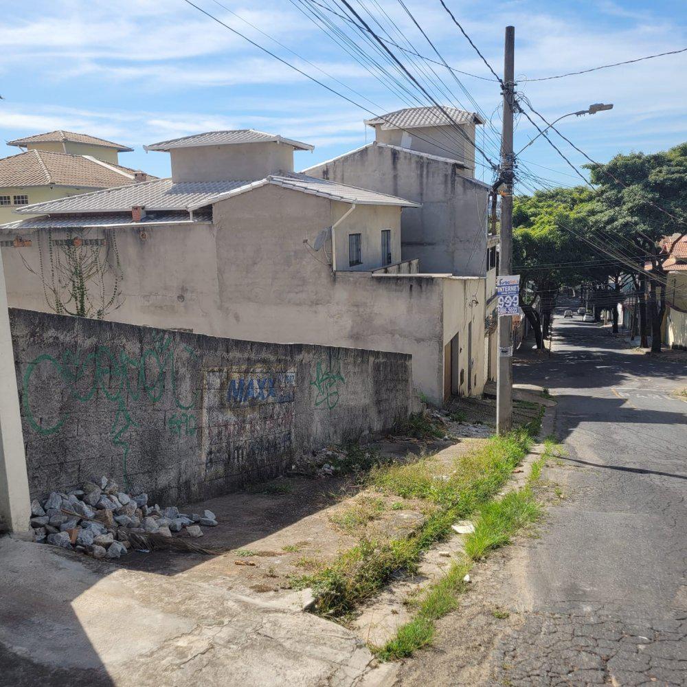 Lote, Tirol, 0 Quarto, 0 Vaga