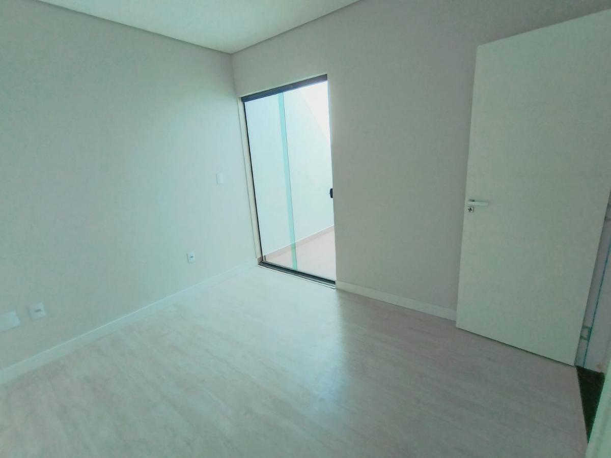 Casa, Jardim Leblon, 3 Quartos, 2 Vagas, 1 Suíte