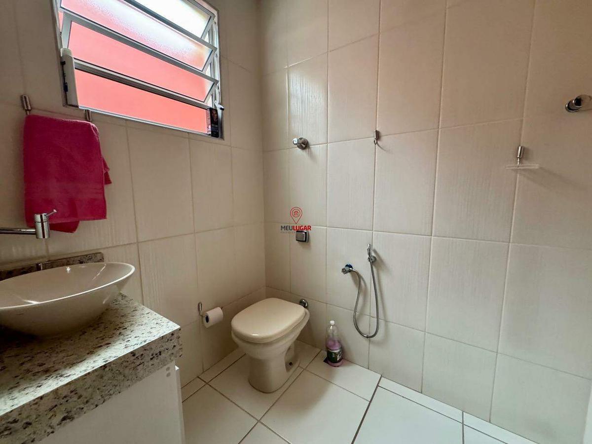 Casa, Diamante, 4 Quartos, 2 Vagas, 1 Suíte
