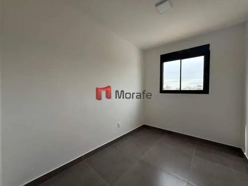 Casa, Santa Branca, 3 Quartos, 2 Vagas, 1 Suíte