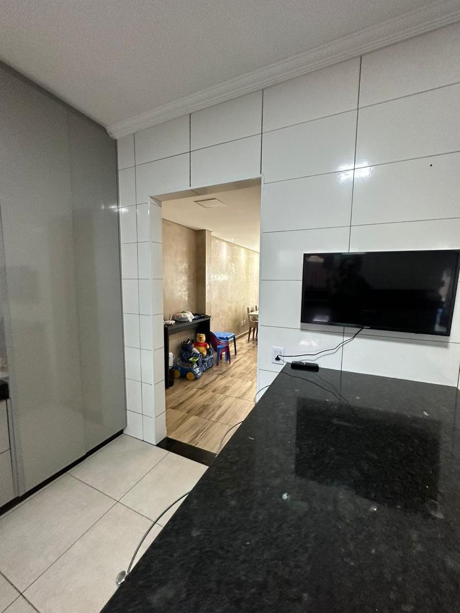 Casa, Monte Verde, 3 Quartos, 2 Vagas, 1 Suíte