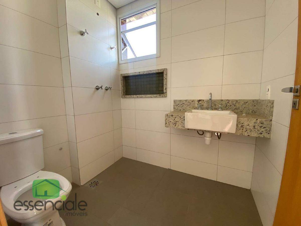 Cobertura, Fonte Grande, 3 Quartos, 2 Vagas, 1 Suíte