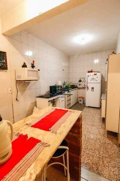 Casa, São Salvador, 5 Quartos, 2 Vagas, 1 Suíte