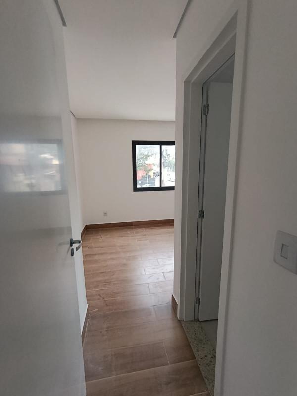 Apartamento, Barreiro, 3 Quartos, 2 Vagas, 1 Suíte