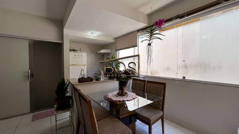 Casa, Santa Efigênia, 3 Quartos, 2 Vagas, 2 Suítes