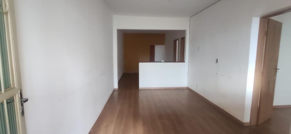Casa, Nova Floresta, 6 Quartos, 0 Vaga, 2 Suítes